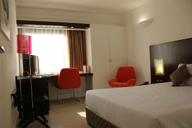 Hotel Le Saint Denis 외부 사진